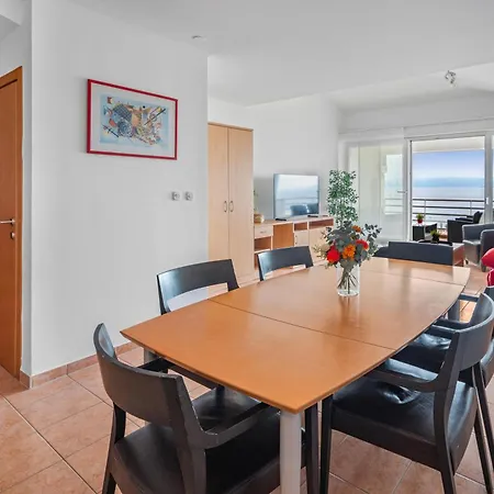 New Mar 44 - Znjan, Σπλιτ