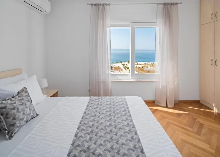 New Mar 44 - Znjan, 스플리트