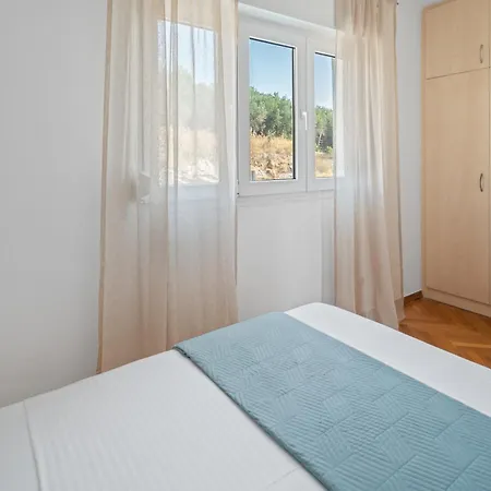 Apartman New Mar 44 - Znjan,