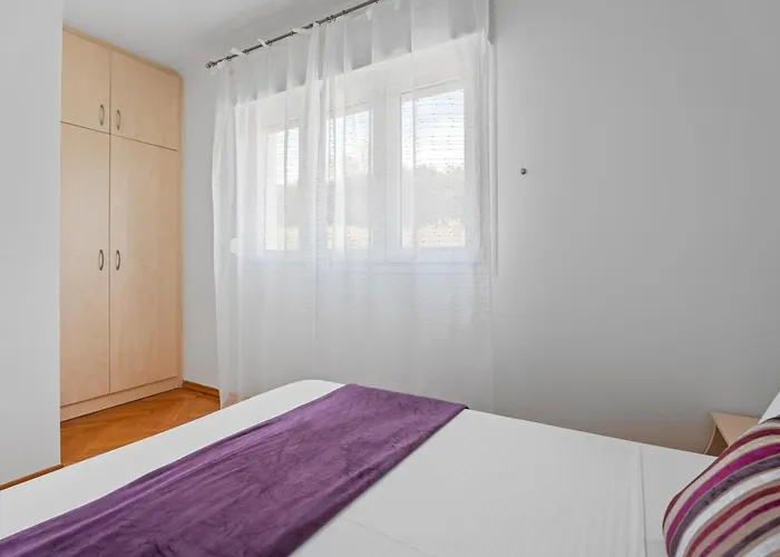 Apartman New Mar 44 - Znjan, *